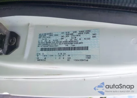 2009 Ford E-350 Super Duty Commercial z USA, uszkodzony, nr VIN 1FTSS34P19DA13681